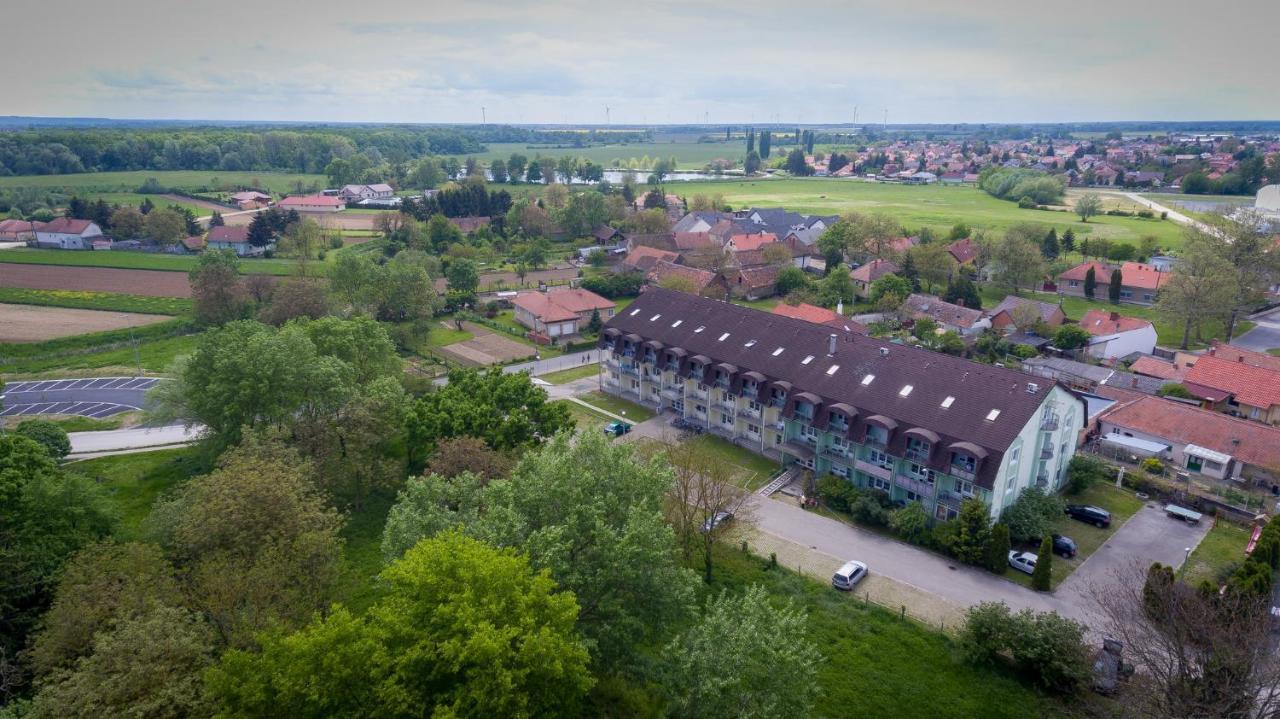 Erika Apartman Sárvár Exterior foto