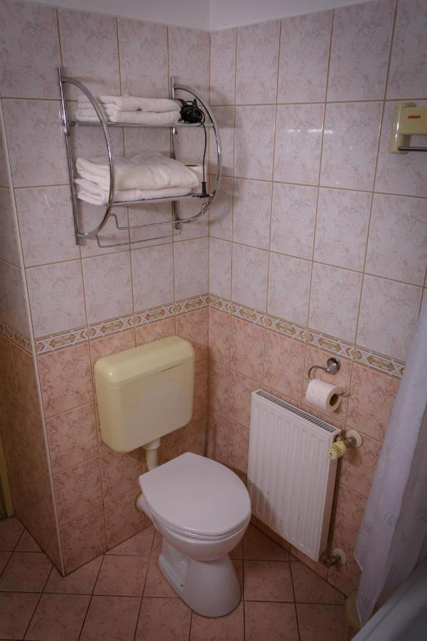 Erika Apartman Sárvár Exterior foto